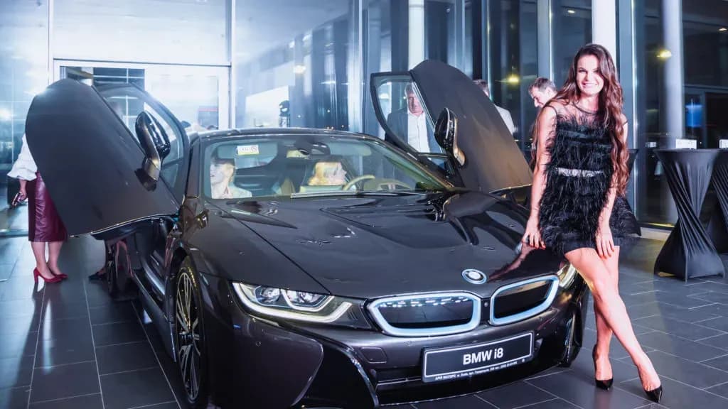 OPENING OF SALON 'BMW'